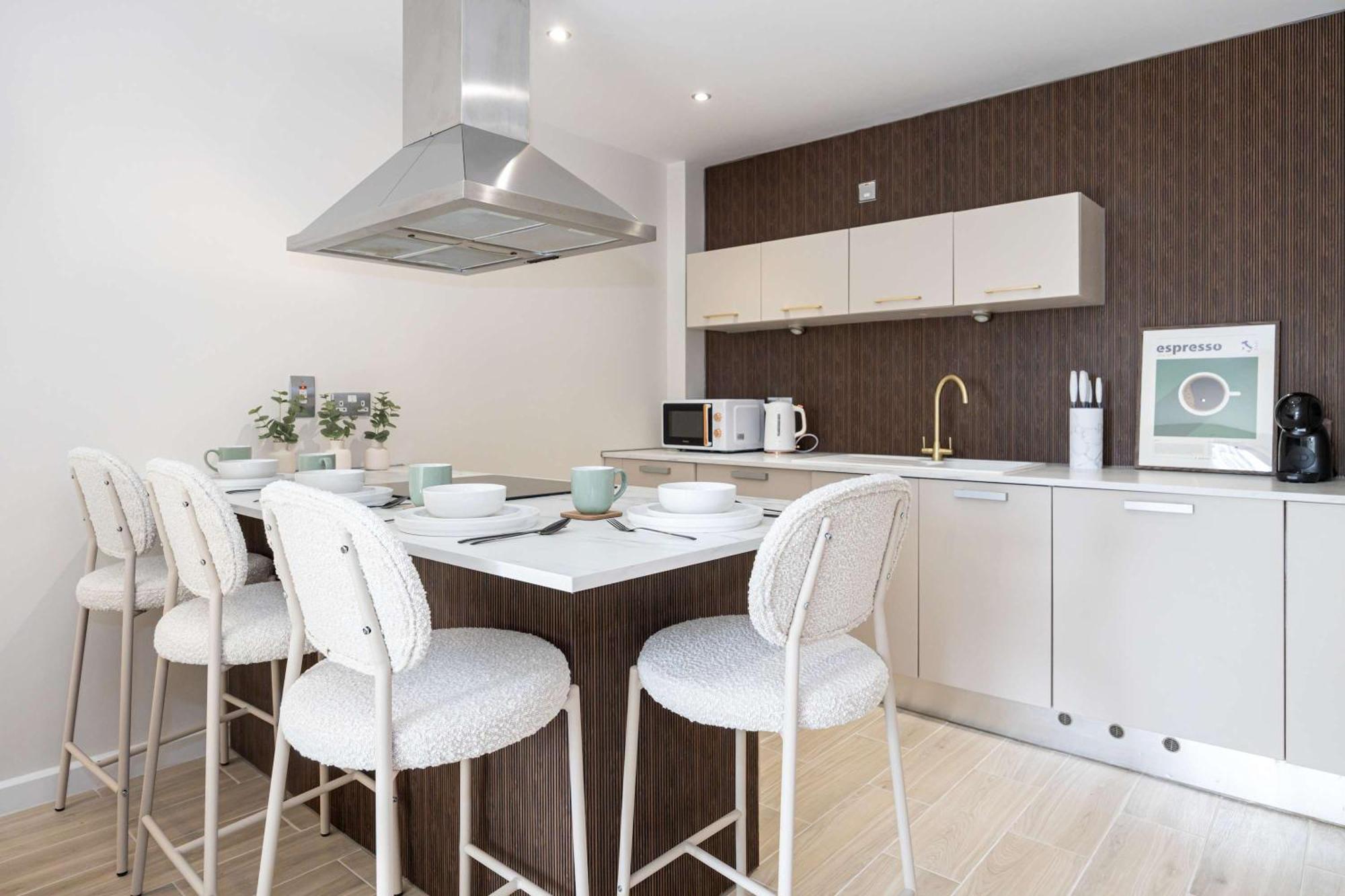 2 Bed Flat Free Parking By Superhost Manchester